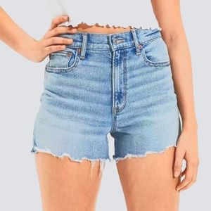 American Eagle Boyfriend 90s cut off shorts barely worn bought 2023